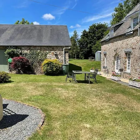 18Th Century Gite In Spacious Private Grounds Notre-Dame-de-Cenilly Buitenkant foto